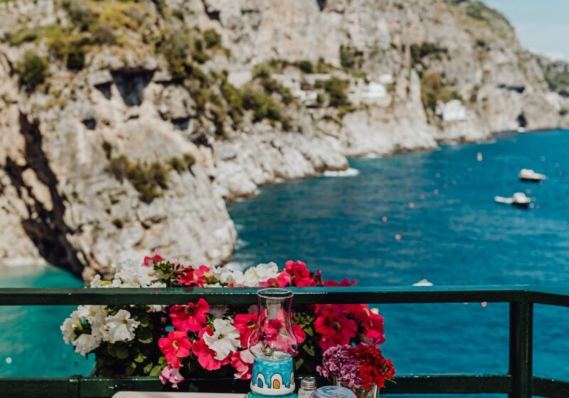 11 Travel Hacks to Keep You Healthy and Relaxed