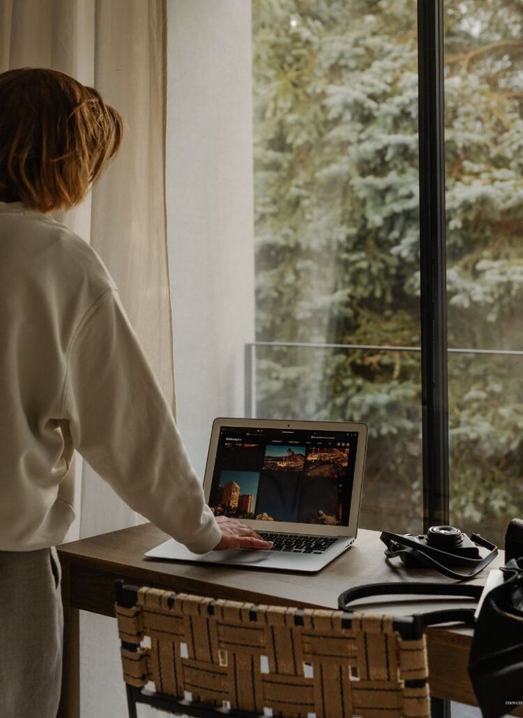 Daily Habits That Help Entrepreneurs Balance Ambition and Mindful Living