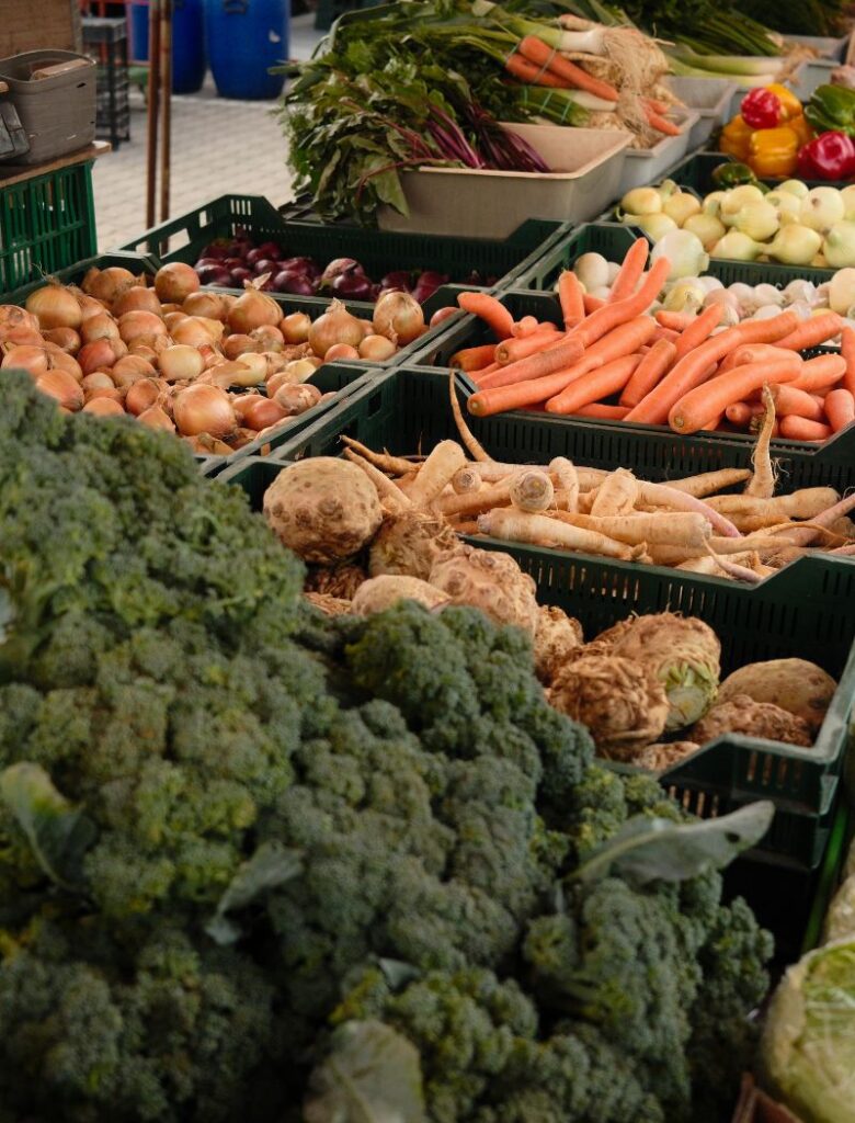 12 Gut-Friendly Foods to Add to Your Grocery List