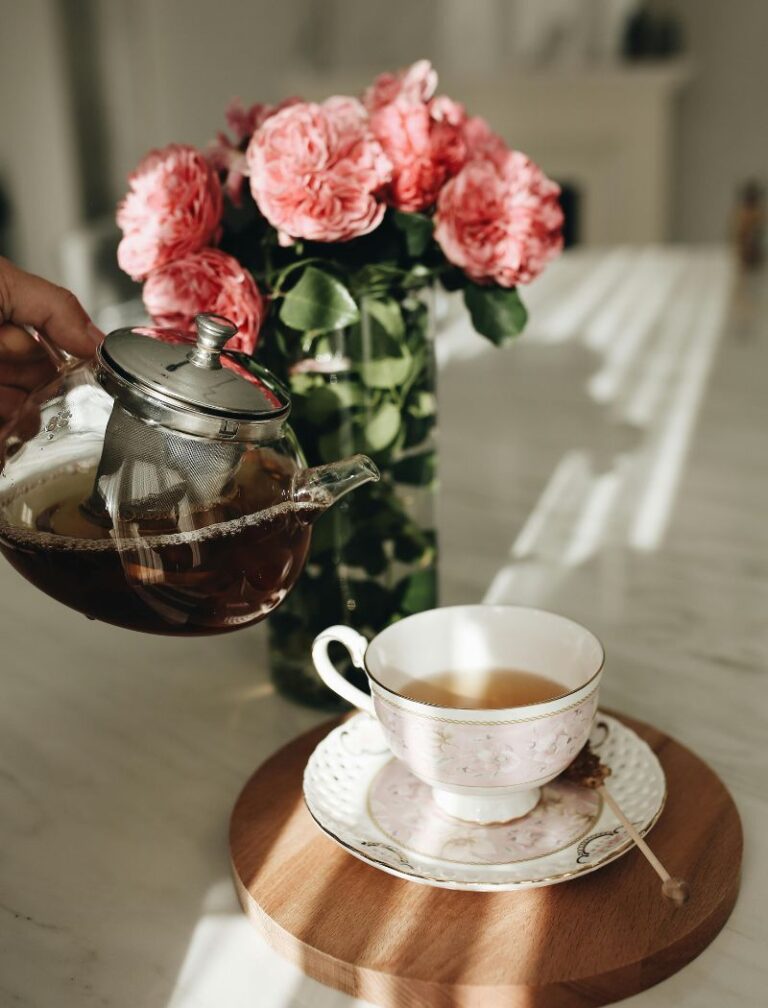 10 Anti-Inflammatory Drinks You Can Sip All Day - The Balanced CEO