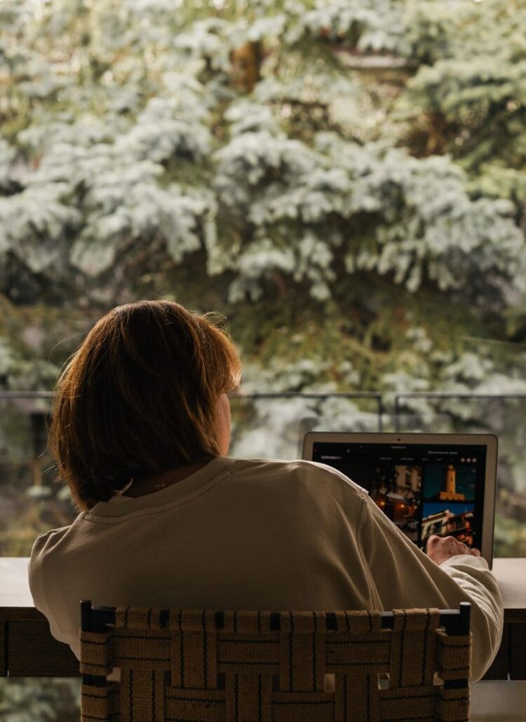 How to look after your mental health while working remotely